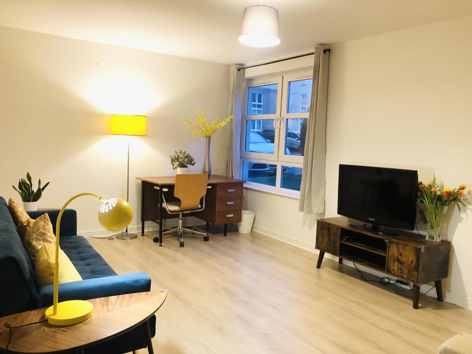 Spacious City Centre Flat Free Parking& Superfast Wifi เอดินบะระ ภายนอก รูปภาพ